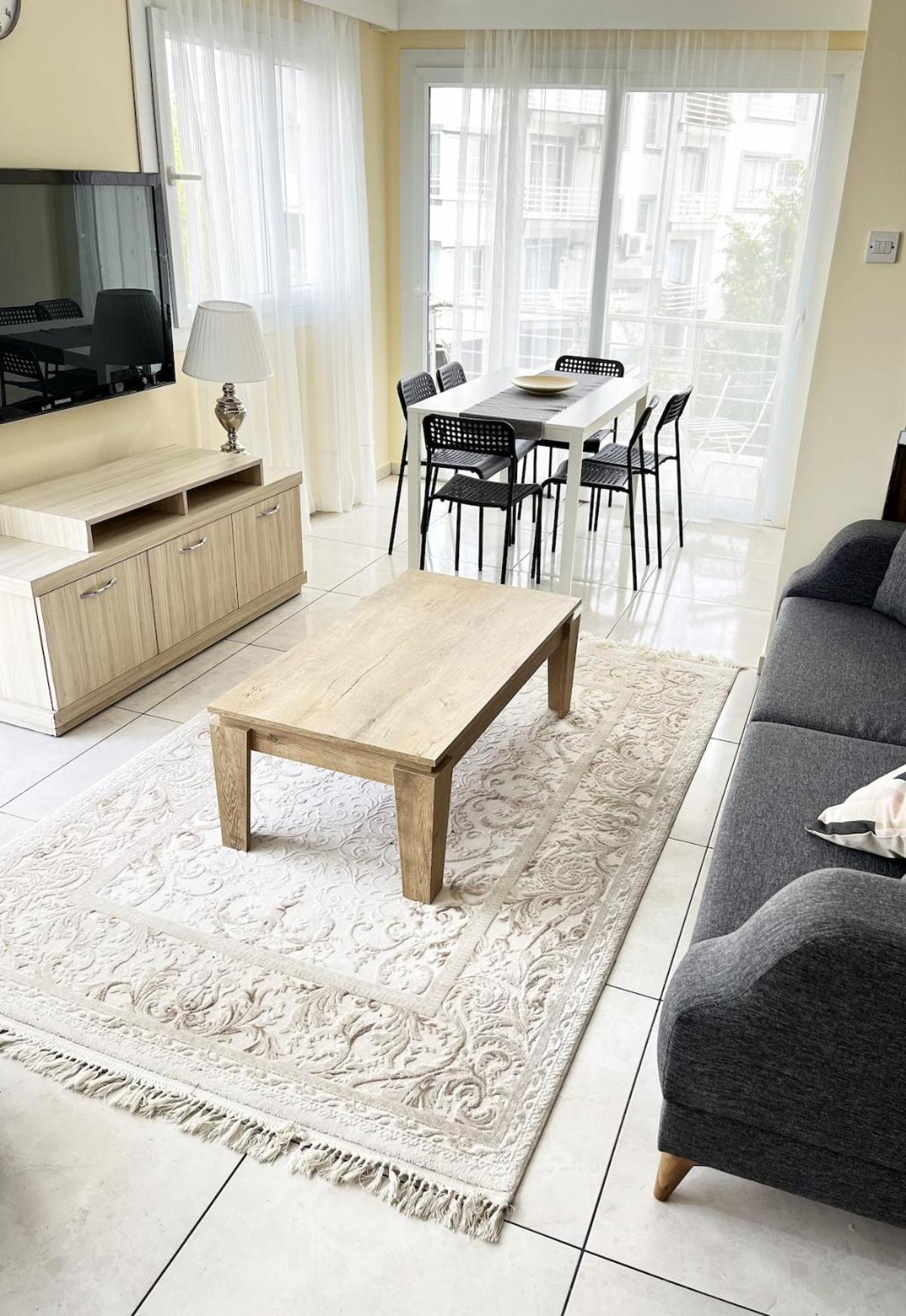 Weekend Apartments 3Br Kerýnia Eksteriør bilde
